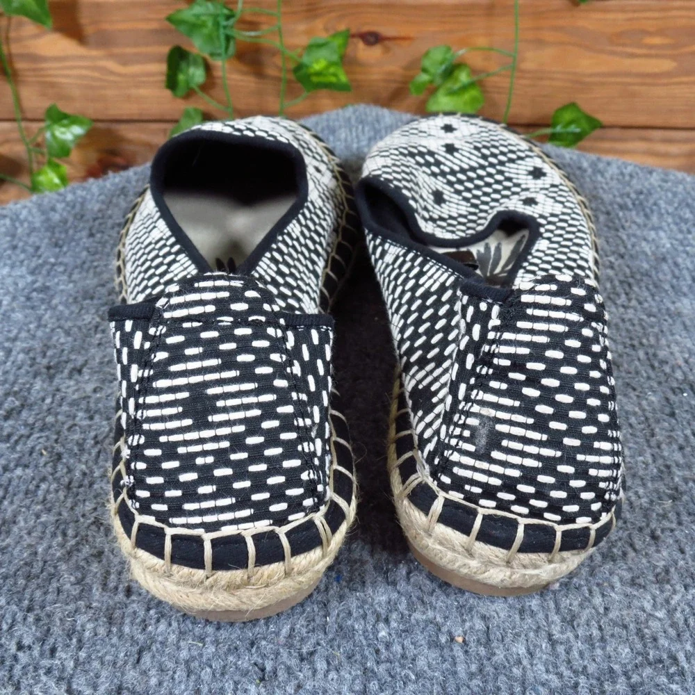 DV Dolce Vita Women Espadrille Flat Size 8 Summer Travel Black White Textile